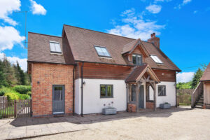 Church Cottage Swainshill (01)